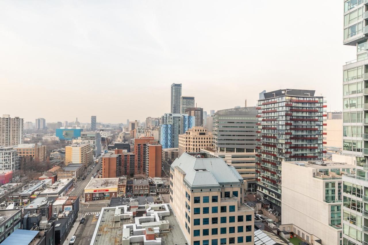 تورونتو Luxury 2 Bedroom In The Heart Of Entertainment District W/ Cn Tower View المظهر الخارجي الصورة