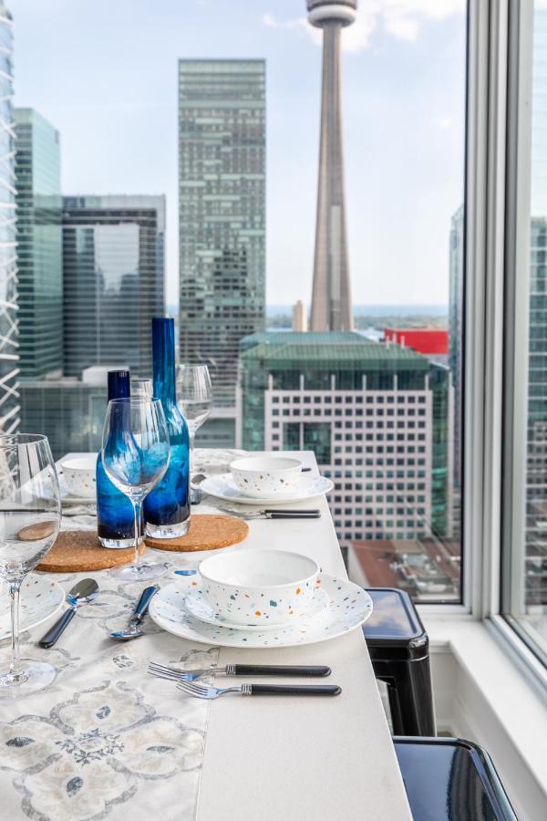 تورونتو Luxury 2 Bedroom In The Heart Of Entertainment District W/ Cn Tower View المظهر الخارجي الصورة