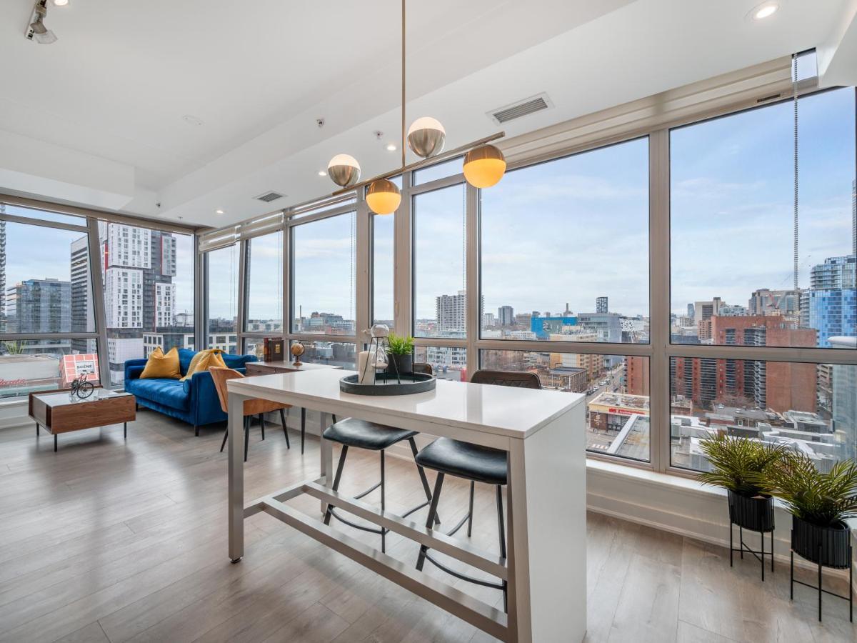 تورونتو Luxury 2 Bedroom In The Heart Of Entertainment District W/ Cn Tower View المظهر الخارجي الصورة